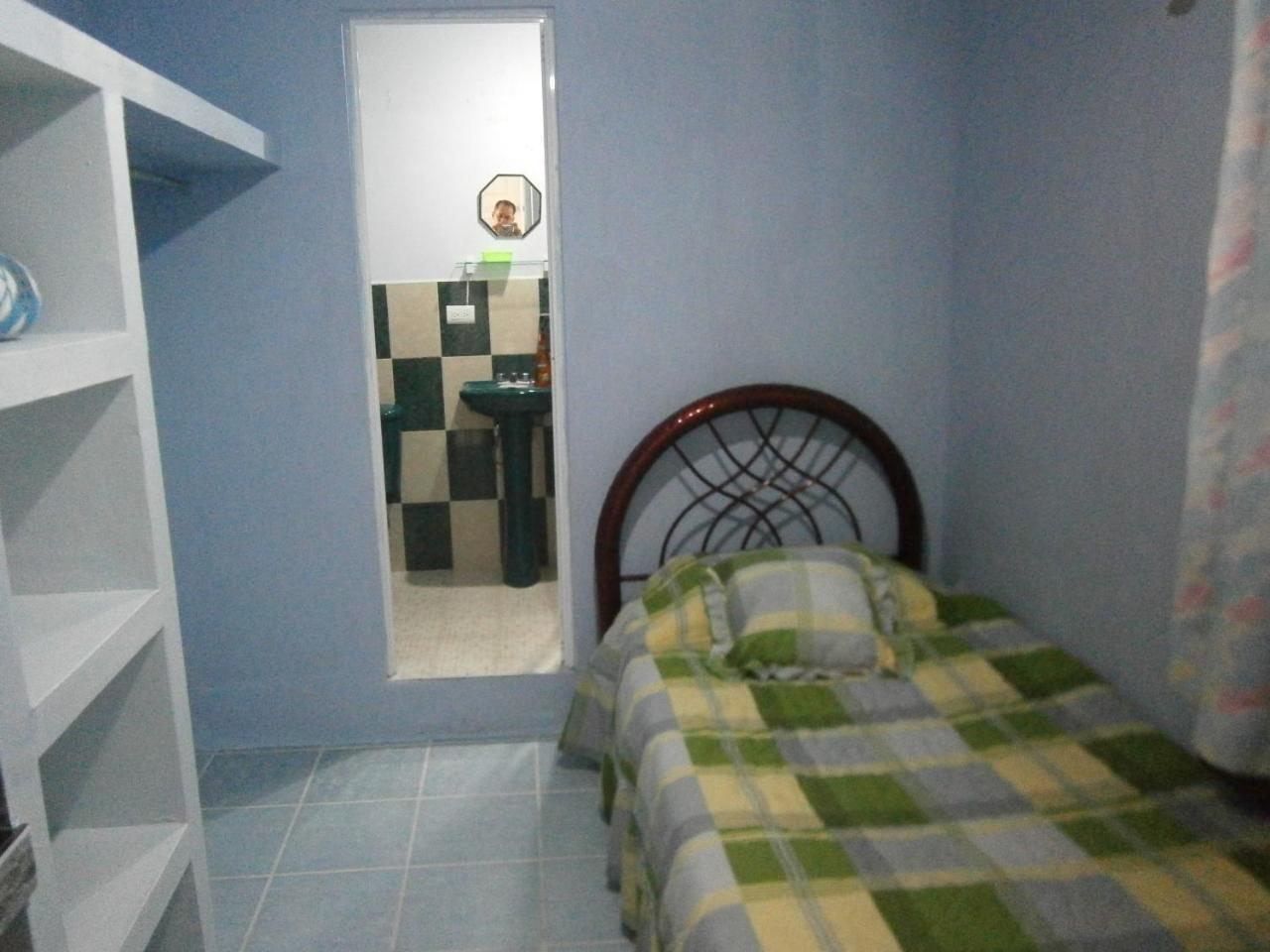 La Casa Azul Hostal Y Pension - Coatepec คาลาปา ภายนอก รูปภาพ